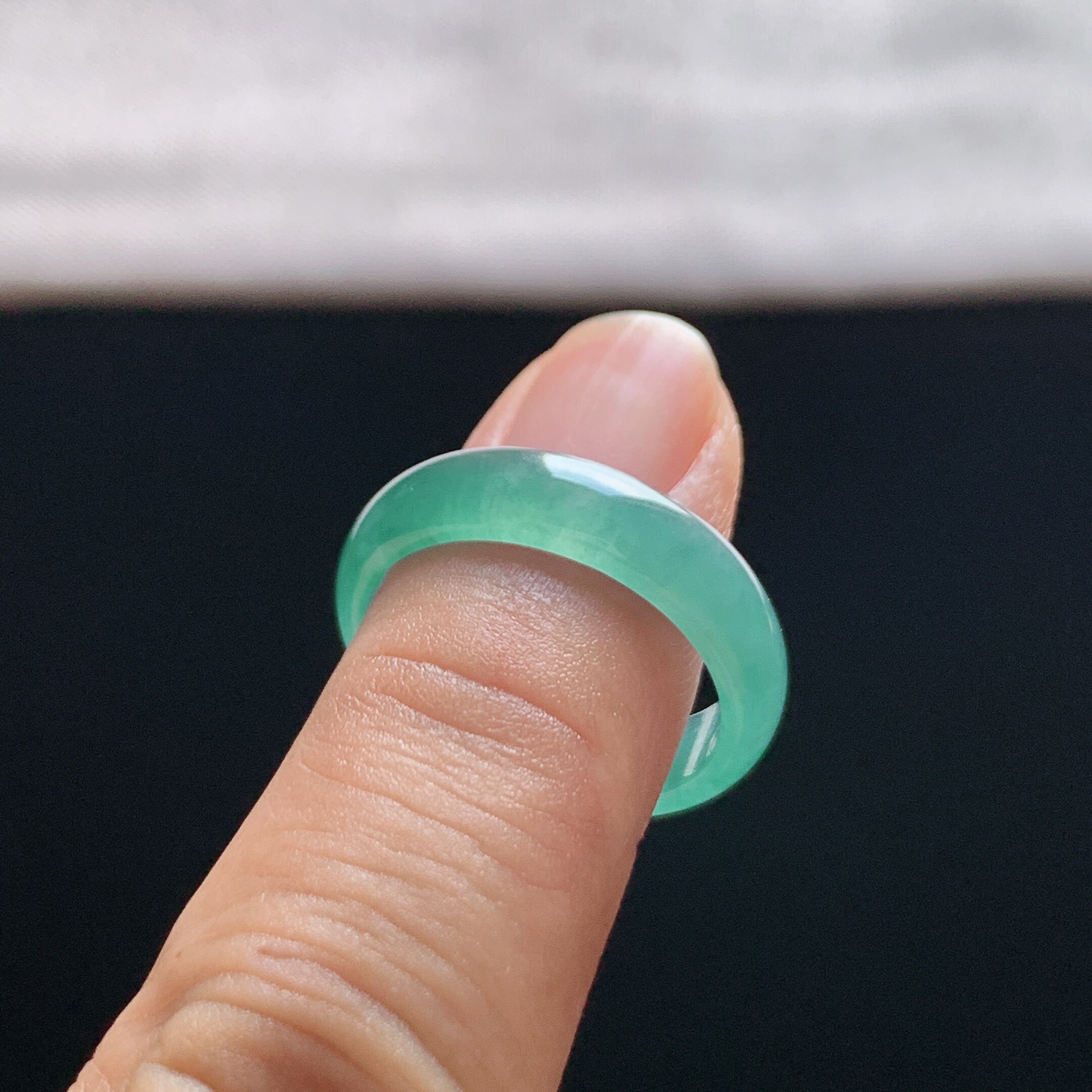 Natural A-grade ice species emerald lake aqua blue ring
