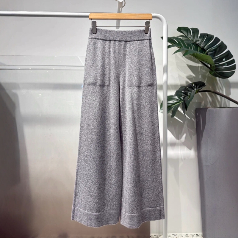 MM麦麦25冬款老钱风连帽针织开衫女灰色毛衣休闲长裤5FA15S101Q - 图2