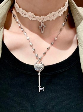 甜酷白色蕾丝十字架绑带choker叠戴爱心钥匙项链女小众设计感颈链
