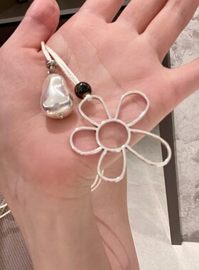 韩系气质风镂空银色花朵叠戴项链巴洛克珍珠吊坠锁骨链简约毛衣链