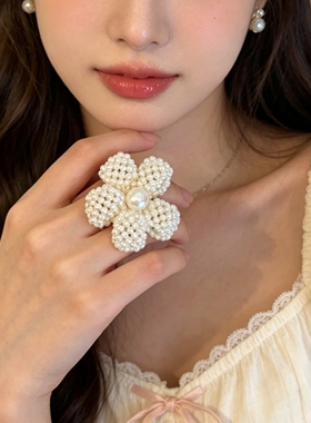 ins风设计感珍珠编织花朵项链女小众轻奢精致百搭气质长款毛衣链