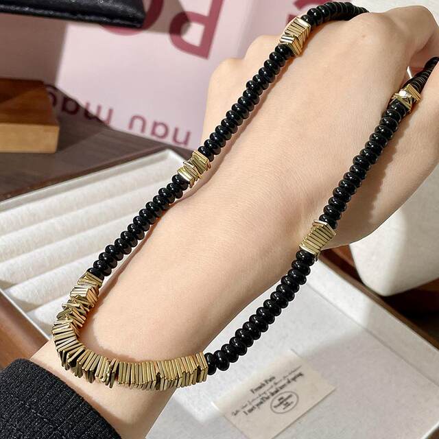 Black onyx niche design metal spliced clavicle chain