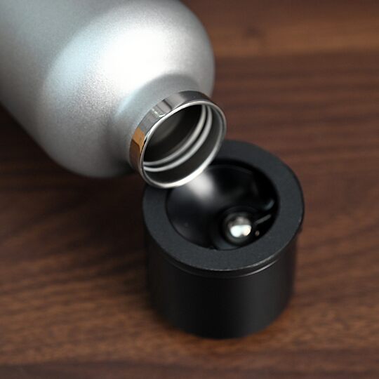 AINOPE tasse isotherme magnétique Magsafe bouteille d'eau de sport support de téléphone portable pour suivre des drames et prendre des photos tasse froide fitness