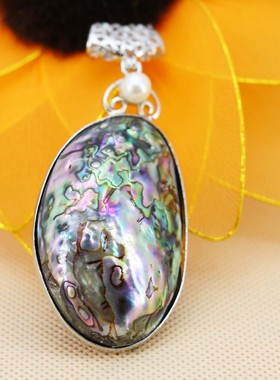 鲍鱼贝椭圆形镶嵌珍珠颈链吊坠