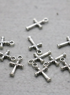 11X17mm银色合金十字架项链手链小吊坠 DIY手工串配件特色配饰