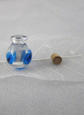 diy琉璃项链精油小瓶子扩香吊坠