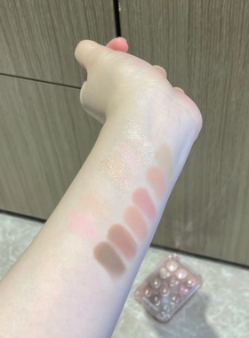 叶舒华你小子有点东西 colorgram爱心12色眼影盘计算器哑光珠光