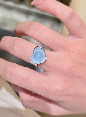 2026新款天然粉晶闪钻贝纹爱心蓝玉髓戒指女时尚轻奢精致氛围手饰