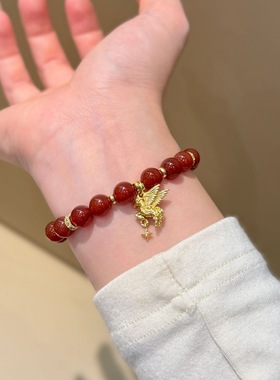 2026新款天然红玛瑙闪钻隔片五角星沙金飞马手链女个性本命年马年