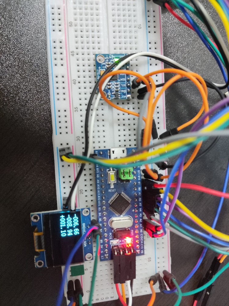 stm32+MPU6050陀螺仪姿态解析角度的源码代码,俯仰角横滚角航向角 - 图1