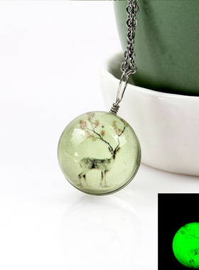 卡通吊坠可爱甜美夜光玻璃球项链学生情侣闺蜜创意礼物简约锁骨链