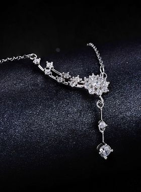 保真纯银镶钻吊坠小女镀白金星月