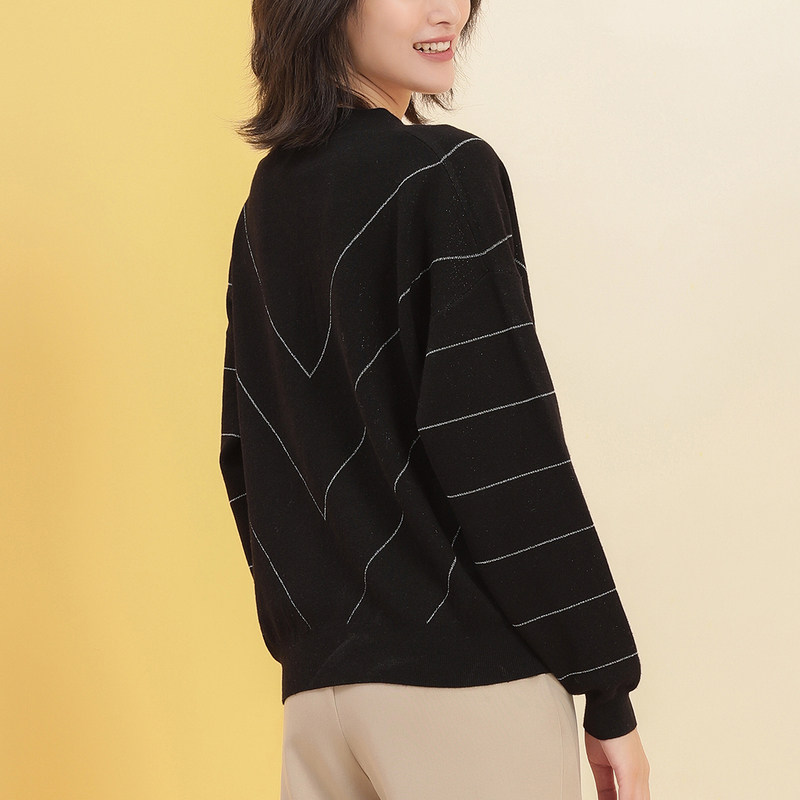 名人瑞裳2019秋冬新款v领长袖毛衣 名人瑞裳毛衣