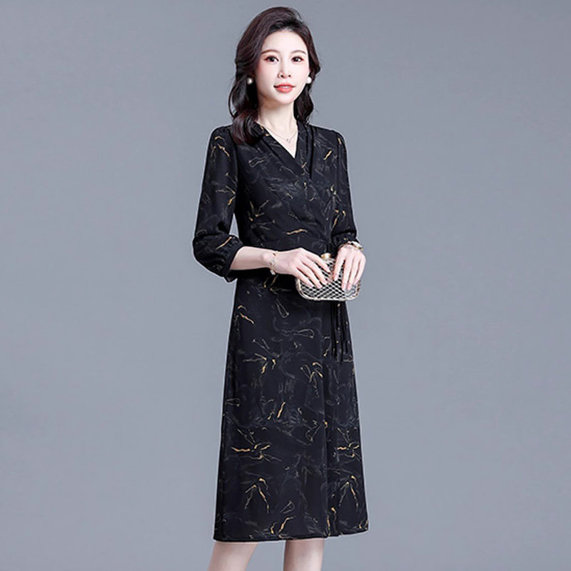 埃伦妈妈气质款连衣裙V领女收腰时尚气质显瘦印花裙2025夏季新款,淘宝优惠券,粉丝福利购,淘宝优惠卷