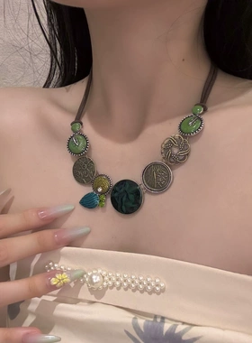 波西米亚风绿色项链中古感双生蝴蝶锁骨链古着风颈链