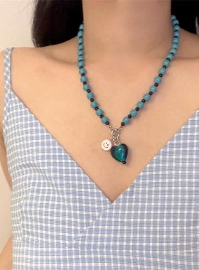 多巴胺彩色笑脸蓝色串珠项链女日韩气质设计感个性洋气2025新款