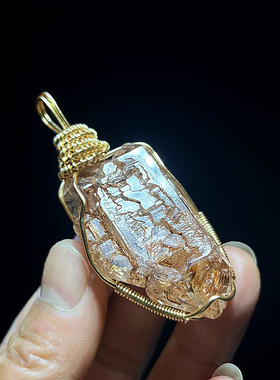 红泥骸骨水晶原矿标本吊坠矿石