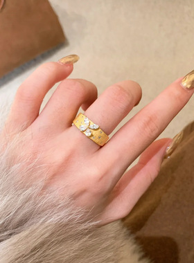 意大利布契风织纹雕金镶钻蝴蝶戒指vintage中古拉丝金闪蝶女钻戒