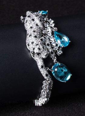 跨境款坠入银河精致猎豹手链高级感蛋面手链微镶满钻轻奢手饰