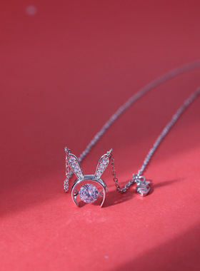 925纯银生肖兔项链女百搭高级感少女小众灵动锆石兔子萝卜锁骨链
