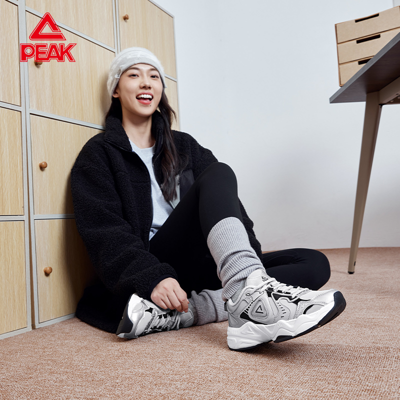 匹克态极P2K银色复古