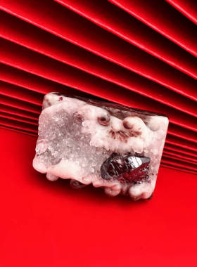 天然辰砂万山朱砂玄晶单晶体水晶镞聚宝盆矿标摆件男女吊坠无事牌