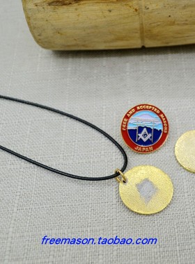 日本共济会男士百搭镀金挂饰吊坠