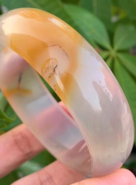 天然大方柠檬黄玉髓玛瑙手镯