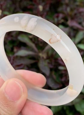 冰透白色樱花女生小圈口玛瑙手镯