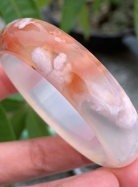 天然飘花马达加斯加红色玛瑙手镯