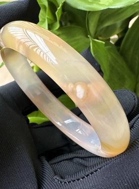 粉色樱花玛瑙海洋玉髓圆条手镯