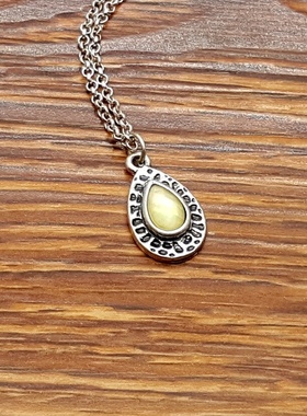 胶块包裹米白珍贝壳珠做旧银色水滴异域波西米亚风简洁百搭小项链