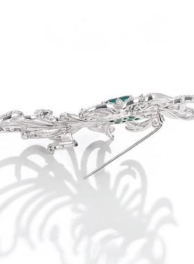 s925银复古祖母绿羽毛胸针吊坠