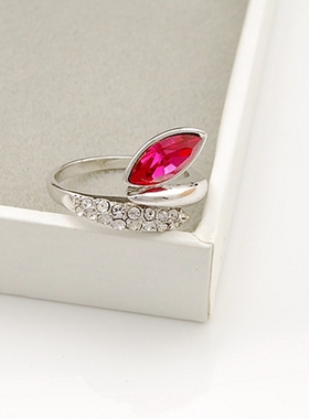 断码清仓仅剩1件卖完下架手工镶嵌简约奥地利水晶叶子小戒指