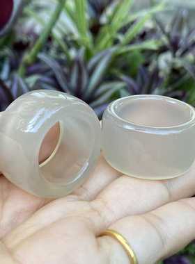 原矿无烧玉髓白扳指复古宫廷宽版