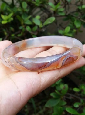 天然俏色朱砂点玛瑙手镯复古中式