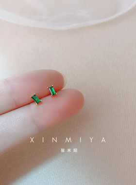 馨米娅纯银女男春季绿色锆石耳钉