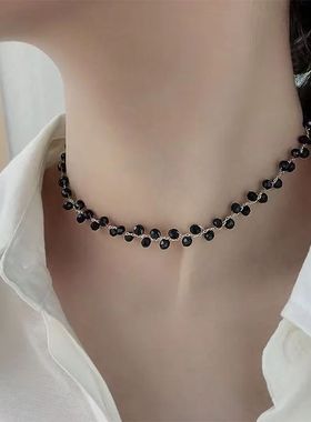 思慕琦水钻铜十字链女三角形颈链