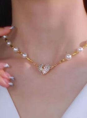 高级感镶钻爱心磁吸心形珍珠项链2024新款小众设计百搭气质锁骨链