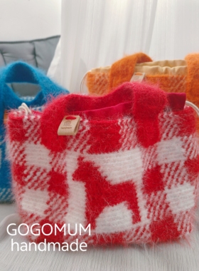 【GOGOMUM】马年战包 手工定制木马像素包 软乎乎手提包