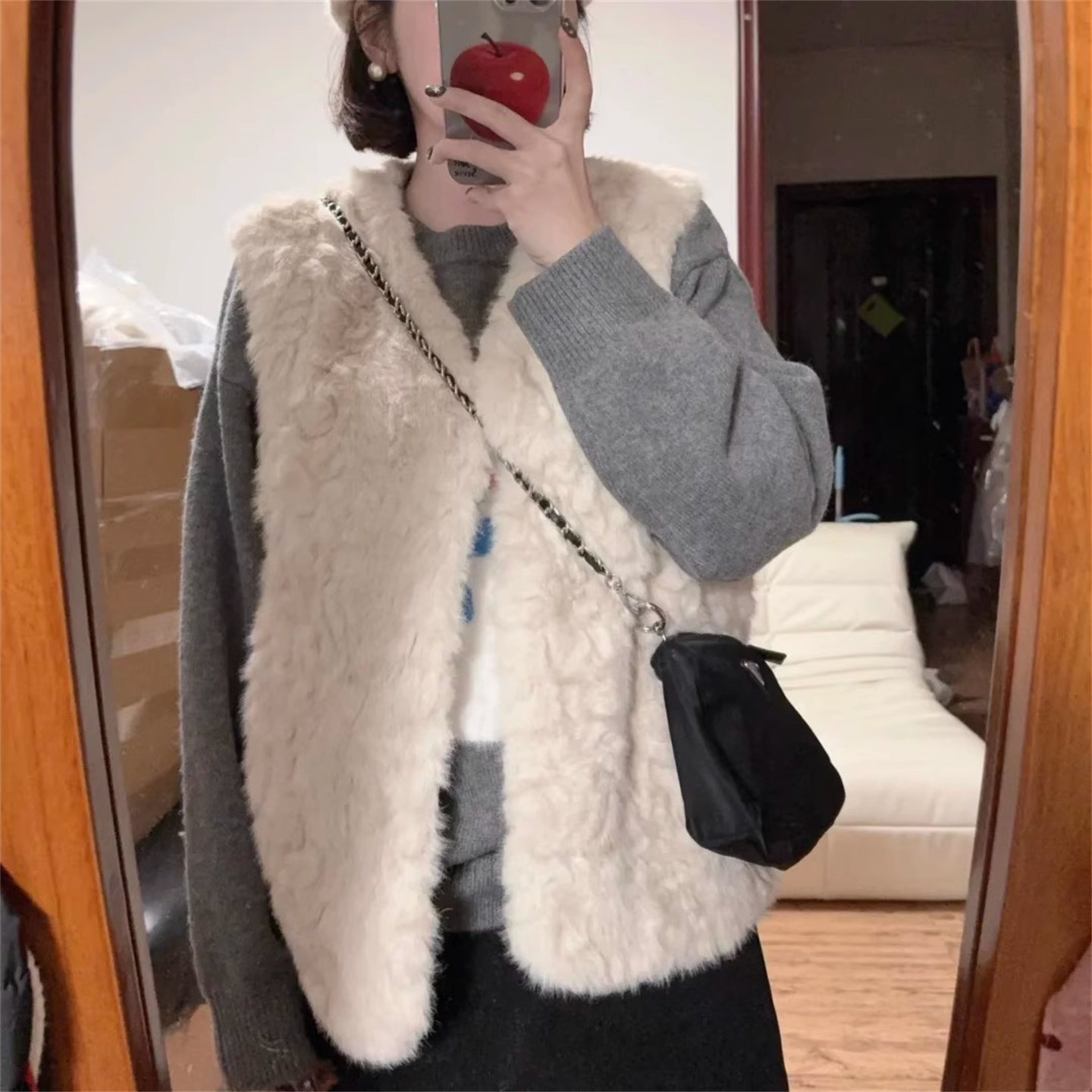 皮草马甲女2025新款外穿水貂羊羔毛毛绒绒超好看叠穿皮毛一体坎肩 - 图1