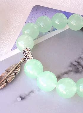 天然浅绿色玉髓羽毛水晶手链包邮