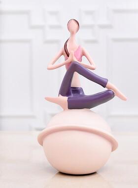 电视柜上的装饰品摆件高级感客厅欧式瑜伽女孩树脂工艺品瑜伽馆家
