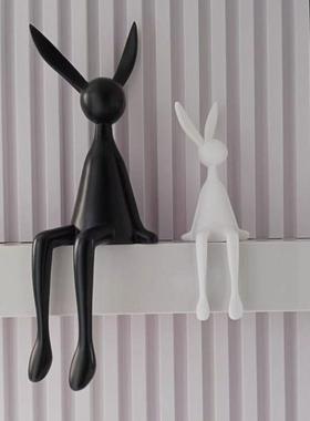 抽象高档坐姿兔子摆件轻奢创意现代庭院网红塑家居玄关餐厅装饰品