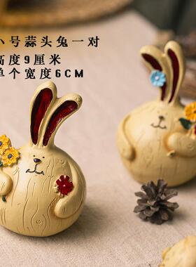 新款直销新款小蒜兔子 节日礼品树脂田园娃娃 货源家居饰品树脂工