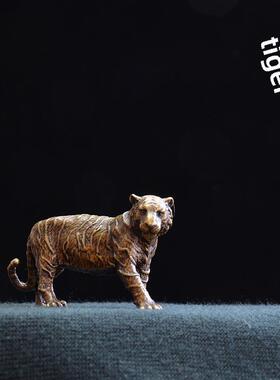 中国古典铜虎文珍桌饰铜茶宠物实心铜虎禅宗陈列收藏