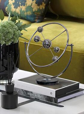 左顾现代轻奢几何圆环金属摆件设计师样板间客厅室内简约软装饰品