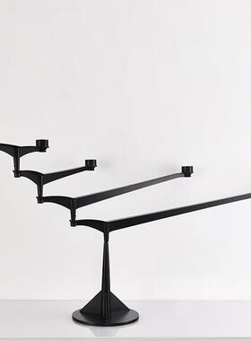 北欧现代样板房售楼处轻奢黑色金属烛台别墅创意旋转落地装饰摆件