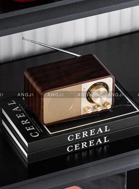 现代轻奢样板间餐边柜酒柜摆件展示橱窗高端组合装饰品CD黑胶唱片