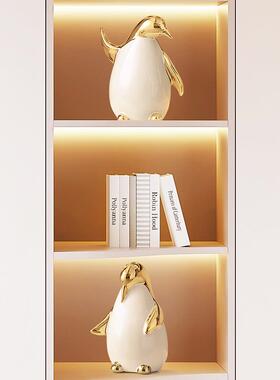 入户门玄关摆件客厅轻奢高档企鹅陶瓷轻奢高档家居酒柜装饰品新房